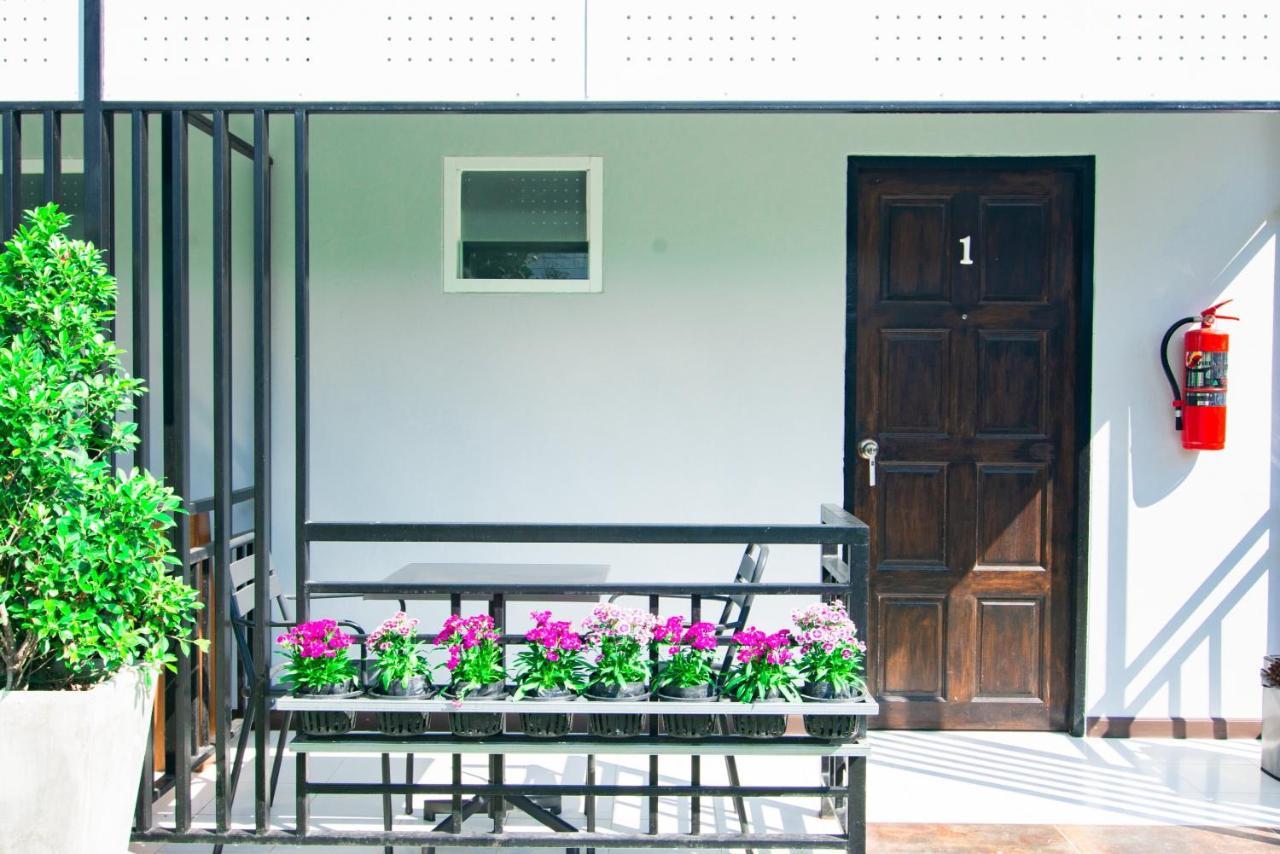 Oyo 533 Runya Poolvilla Prachuap Khiri Khan Exteriör bild