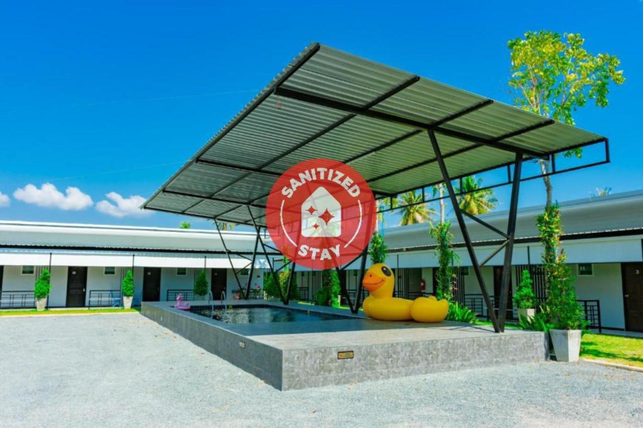 Oyo 533 Runya Poolvilla Prachuap Khiri Khan Exteriör bild