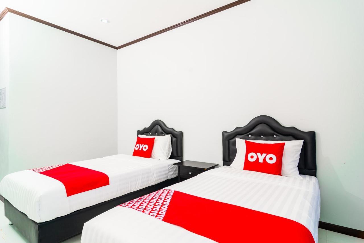 Oyo 533 Runya Poolvilla Prachuap Khiri Khan Exteriör bild