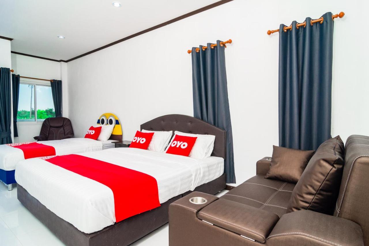 Oyo 533 Runya Poolvilla Prachuap Khiri Khan Exteriör bild